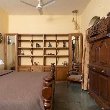 Hostie Chinar Haveli - Heritage Home With Pool, Ґурґаон Екстер'єр фото