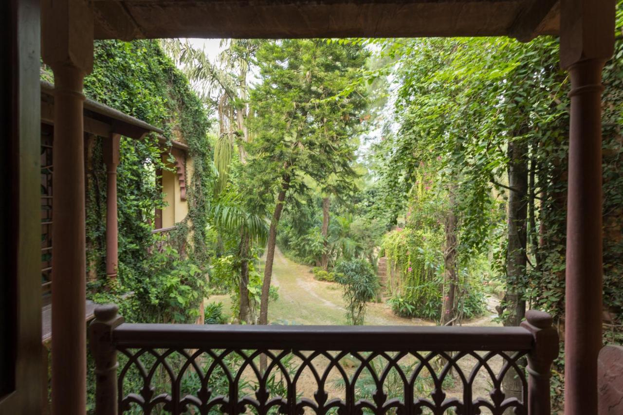 Hostie Chinar Haveli - Heritage Home With Pool, Ґурґаон Екстер'єр фото