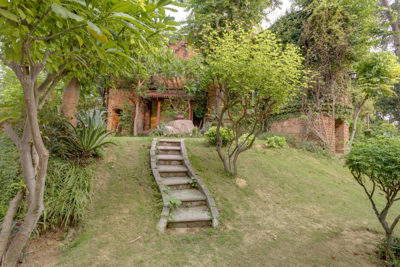 Hostie Chinar Haveli - Heritage Home With Pool, Ґурґаон Екстер'єр фото