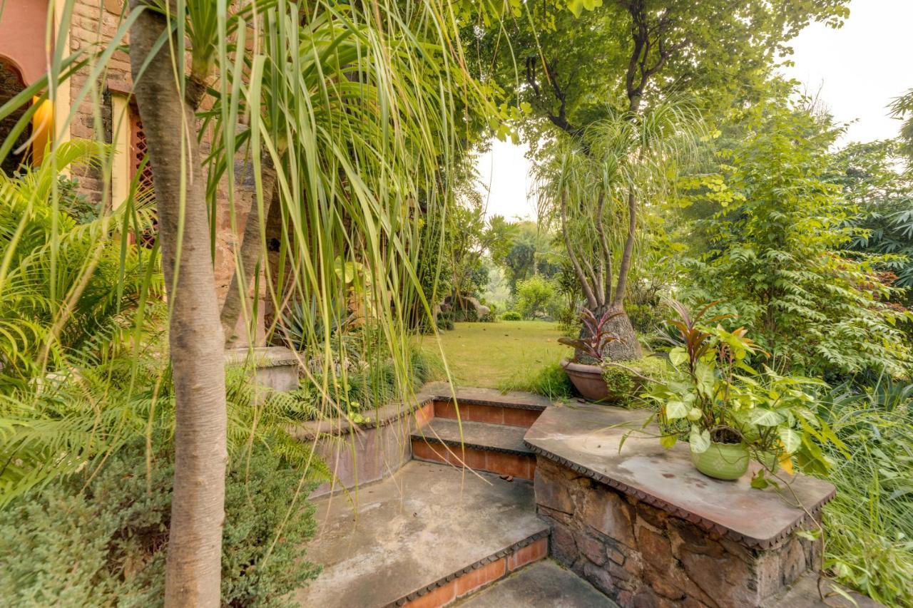 Hostie Chinar Haveli - Heritage Home With Pool, Ґурґаон Екстер'єр фото