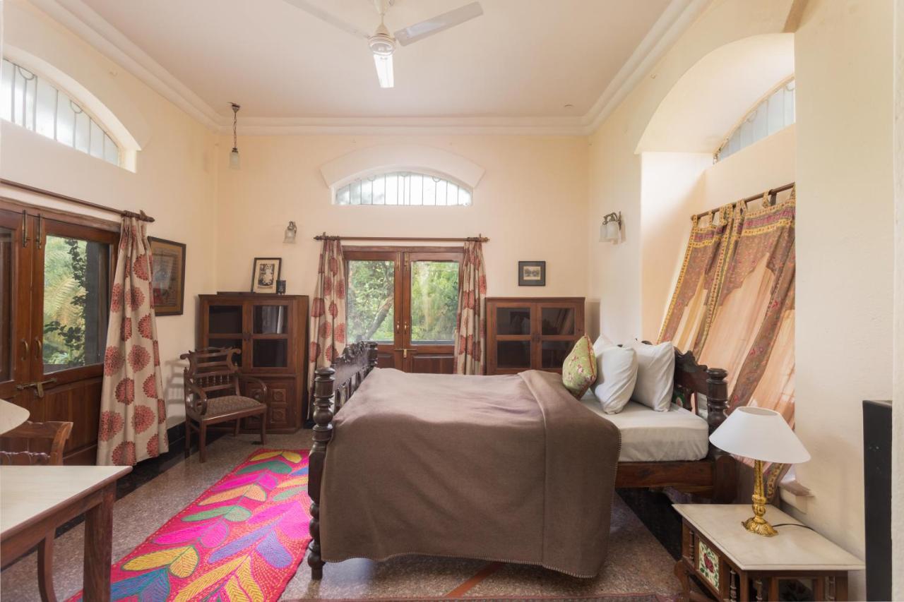 Hostie Chinar Haveli - Heritage Home With Pool, Ґурґаон Екстер'єр фото