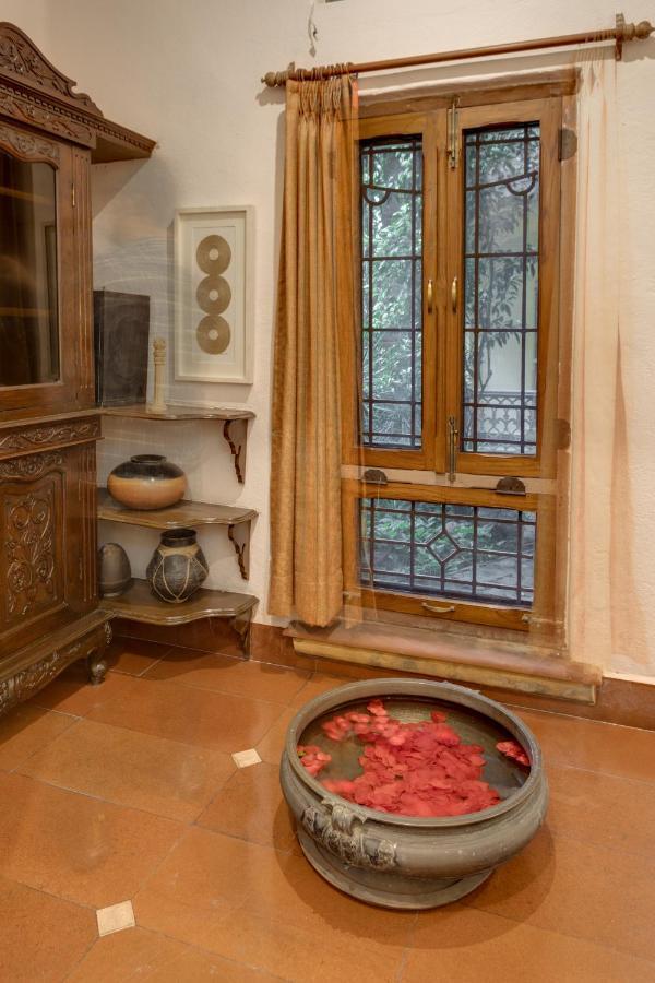 Hostie Chinar Haveli - Heritage Home With Pool, Ґурґаон Екстер'єр фото