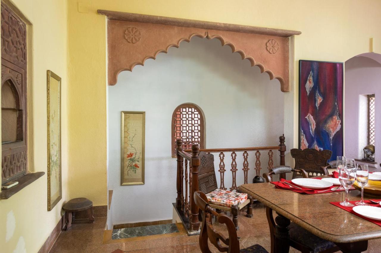 Hostie Chinar Haveli - Heritage Home With Pool, Ґурґаон Екстер'єр фото