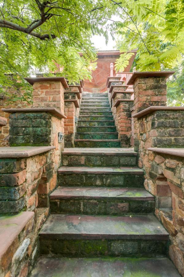Hostie Chinar Haveli - Heritage Home With Pool, Ґурґаон Екстер'єр фото