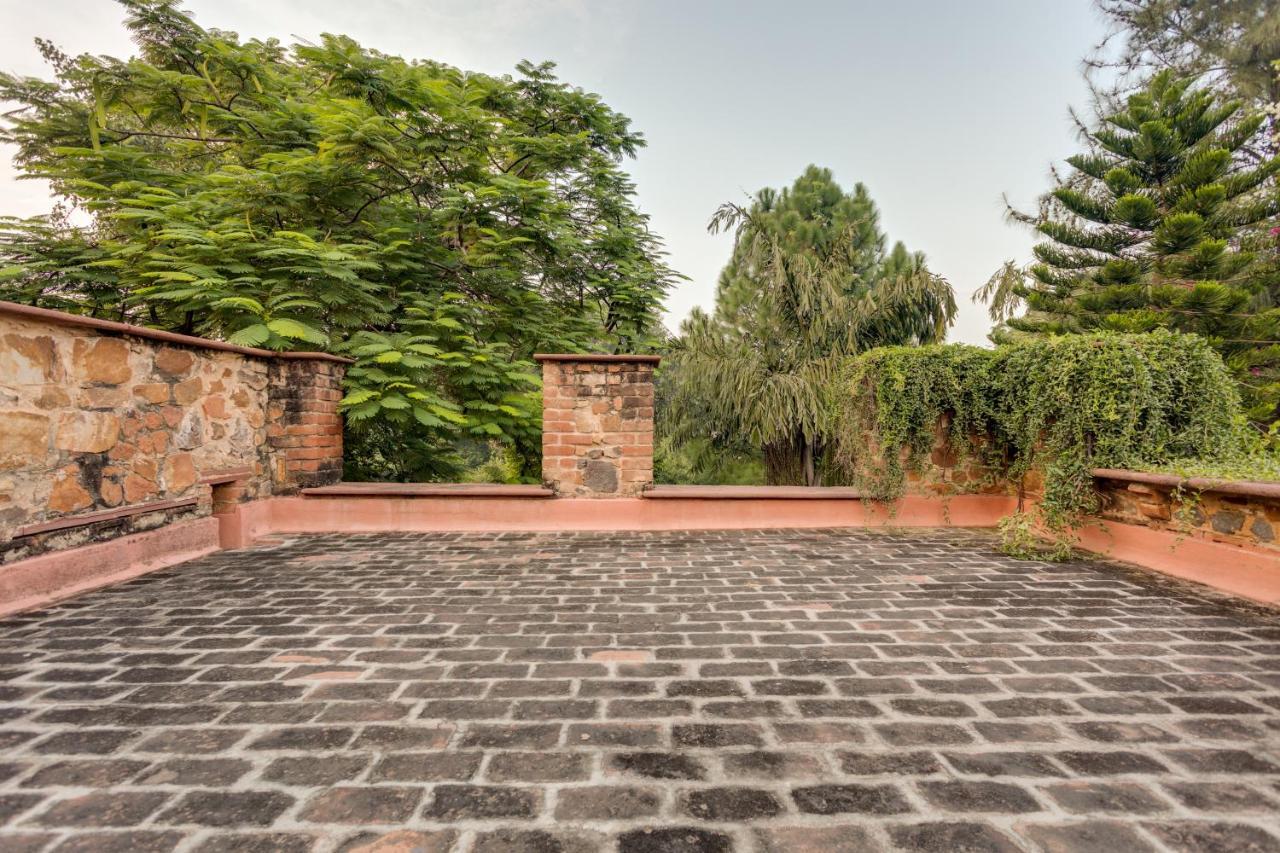 Hostie Chinar Haveli - Heritage Home With Pool, Ґурґаон Екстер'єр фото