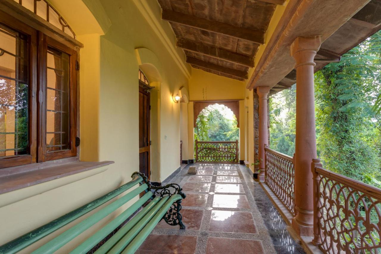 Hostie Chinar Haveli - Heritage Home With Pool, Ґурґаон Екстер'єр фото