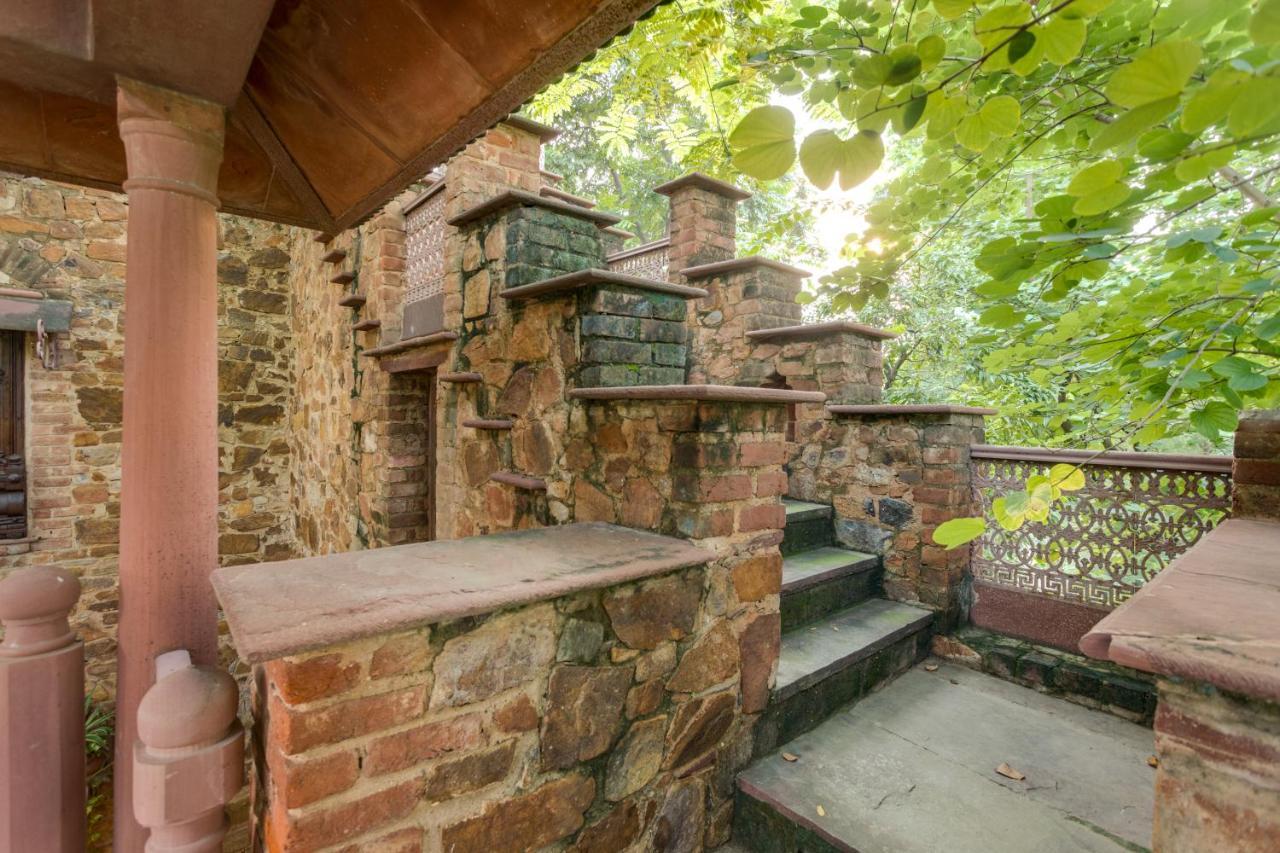 Hostie Chinar Haveli - Heritage Home With Pool, Ґурґаон Екстер'єр фото